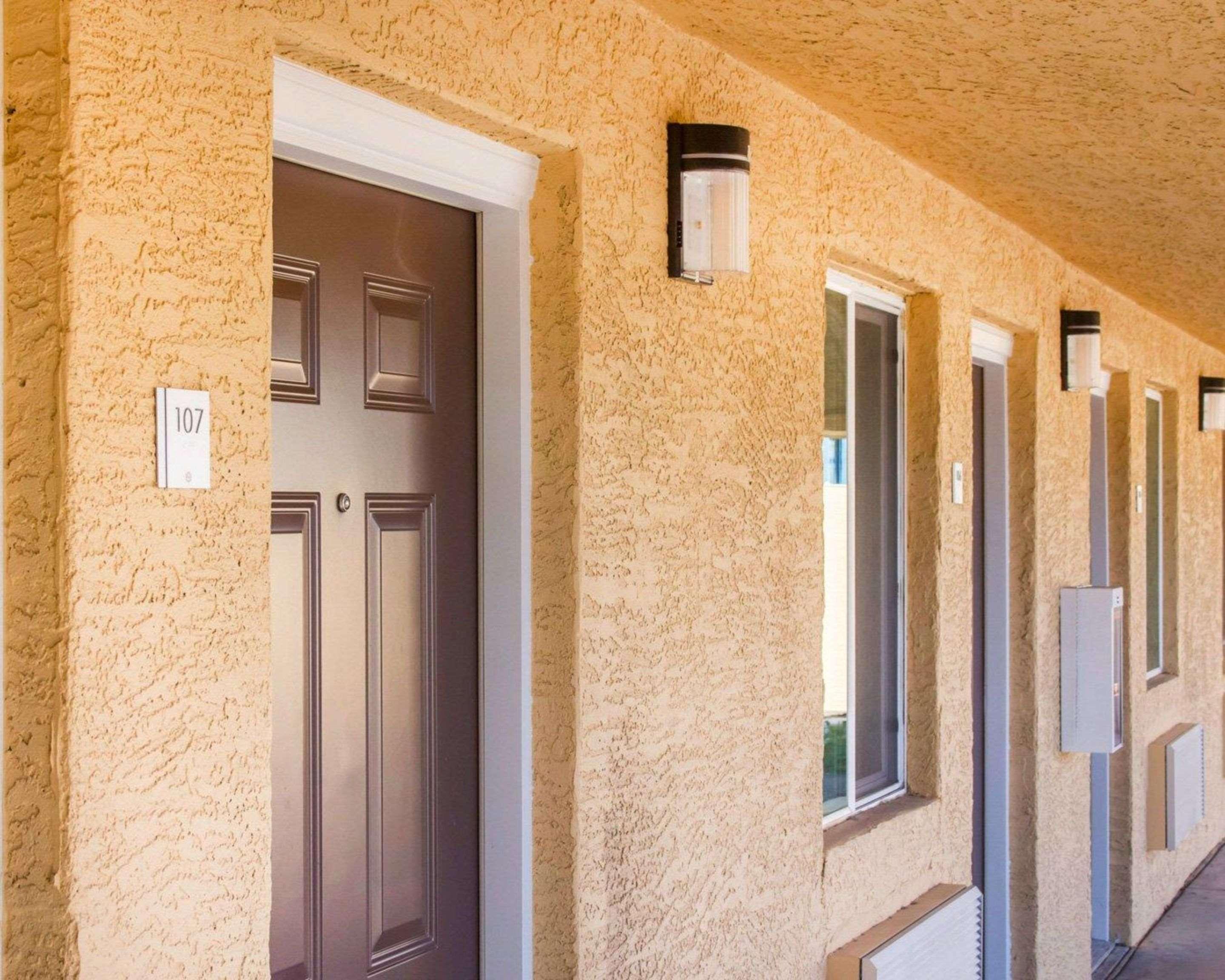 Rodeway Inn Old Town Scottsdale Exterior photo